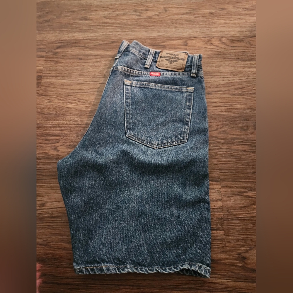 Wrangler Classic Blue Jean Shorts for Men